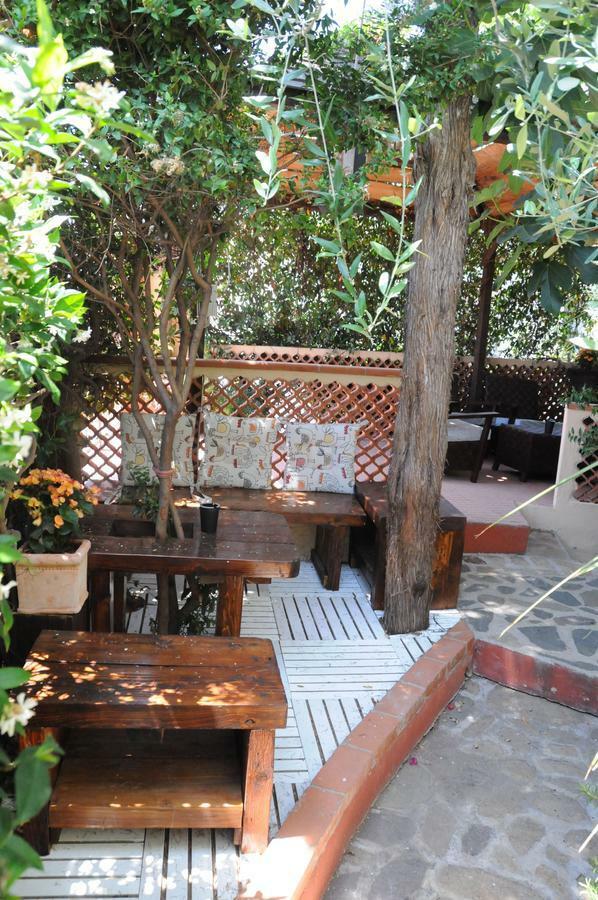 B&B Casa Derosas Golfo Aranci Extérieur photo